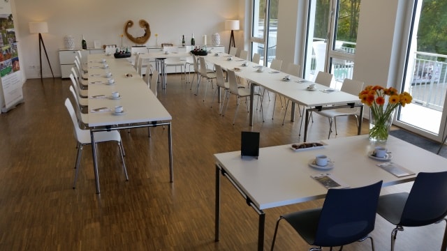 Tagung in Stuttgart, Raum für Workshops, Schulungen, Fortbildungen und Smeinare, Heller und ruhiger Raum mit modernster Ausstattung